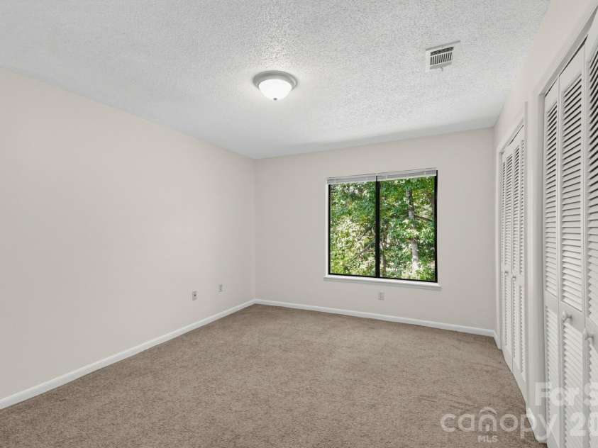405 Harbison Boulevard, Columbia, SC 29212.  MLS# CAR4423817, YatesRealty ID 50934. 