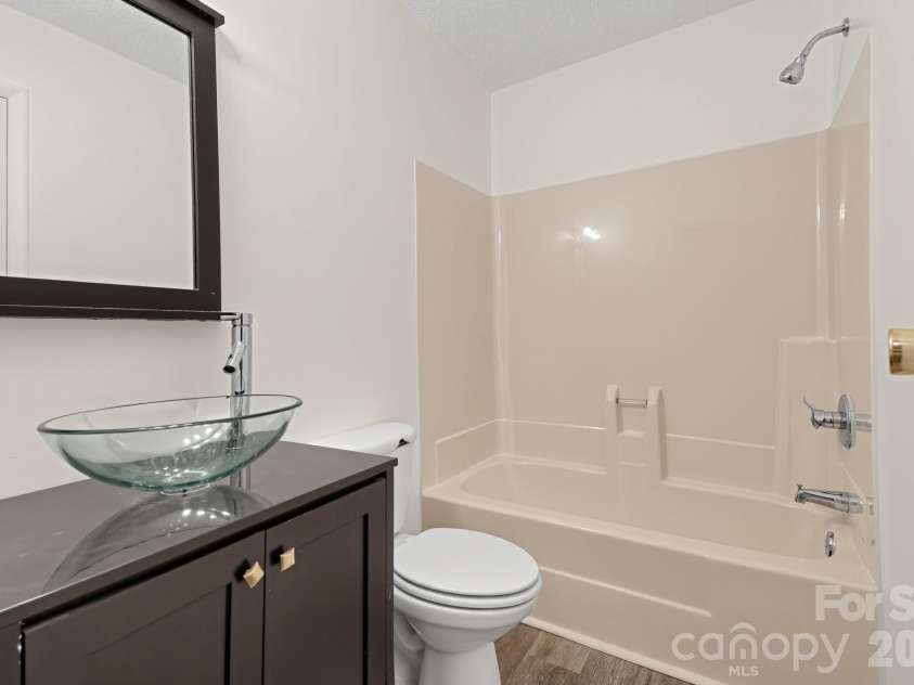405 Harbison Boulevard, Columbia, SC 29212.  MLS# CAR4423817, YatesRealty ID 50934. 
