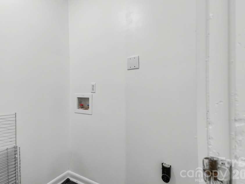 405 Harbison Boulevard, Columbia, SC 29212.  MLS# CAR4423817, YatesRealty ID 50934. 