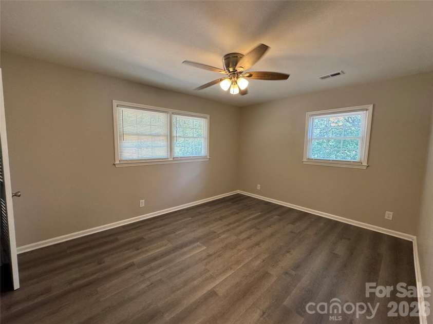 8509 Idlewild Road, Charlotte, NC 28227.  MLS# CAR4414724, YatesRealty ID 50938. 