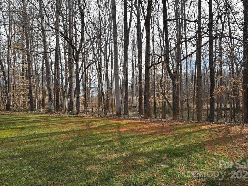 131 Covington Drive, Advance, NC 27006.  MLS# CAR4243803, YatesRealty ID 5094. 