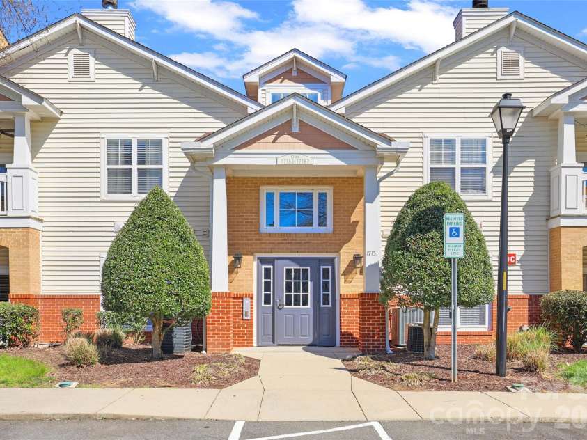 17157 Red Feather Drive, Charlotte, NC 28277.  MLS# CAR4359625, YatesRealty ID 5094. 