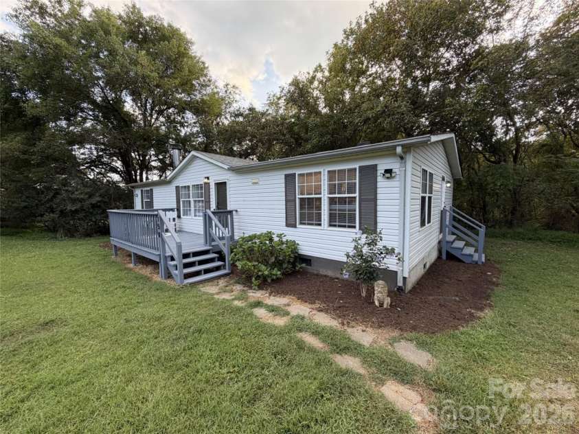 150 Rocky Forest Trail, Elkin, NC 28621.  MLS# CAR4421146, YatesRealty ID 50940. 