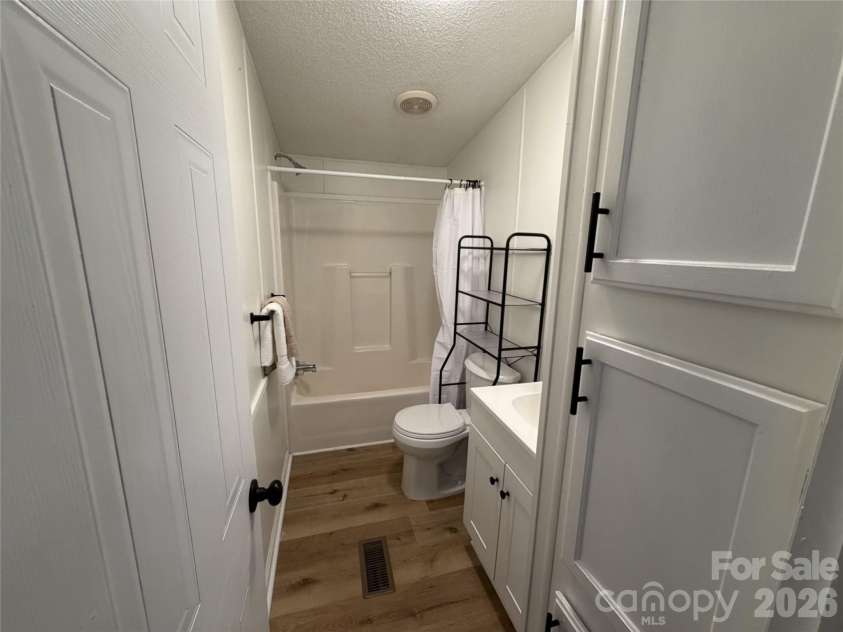 150 Rocky Forest Trail, Elkin, NC 28621.  MLS# CAR4421146, YatesRealty ID 50940. 