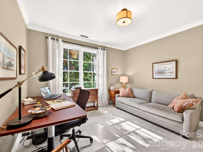 318 Wendover Heights Circle, Charlotte, NC 28211.  MLS# CAR4424763, YatesRealty ID 50941. Third bedroom/ office