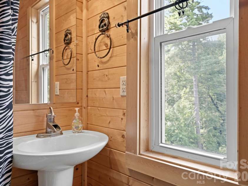 1158 Staghorn Road, Purlear, NC 28665.  MLS# CAR4424925, YatesRealty ID 50942. Loft Ensuite Bathroom
