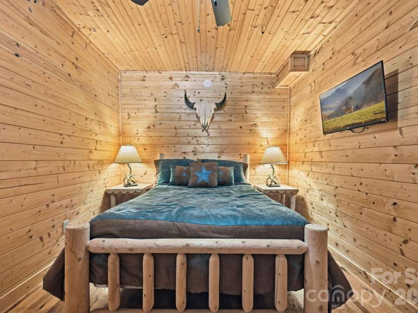 1158 Staghorn Road, Purlear, NC 28665.  MLS# CAR4424925, YatesRealty ID 50942. Main Level Primary Bedroom with Ensuite Bathroom