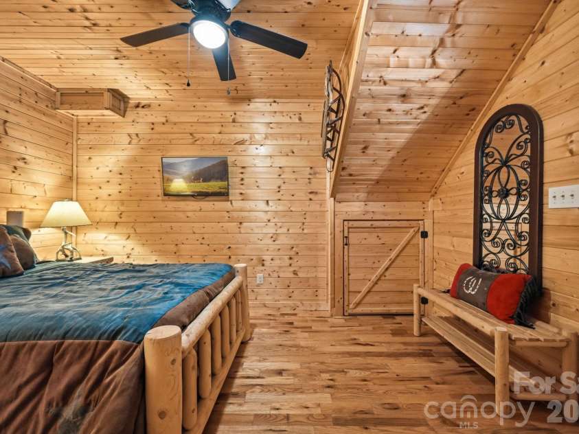 1158 Staghorn Road, Purlear, NC 28665.  MLS# CAR4424925, YatesRealty ID 50942. Main Level Primary Bedroom with Ensuite Bathroom