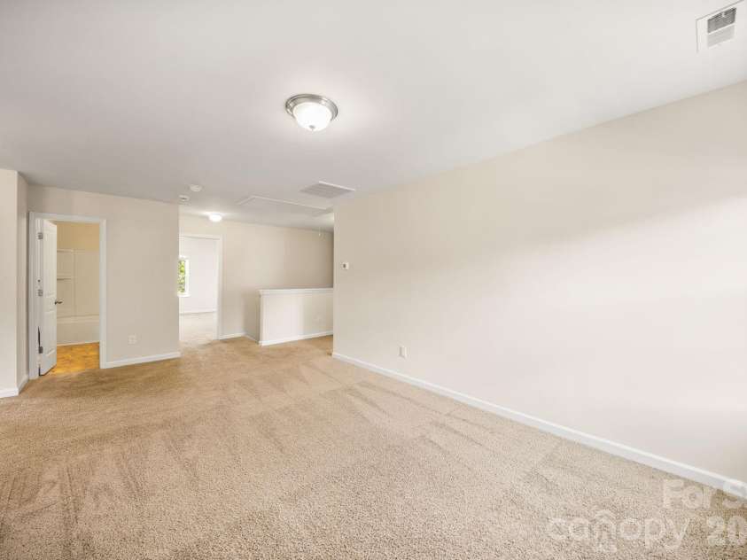 8523 Mansell Court, Charlotte, NC 28215.  MLS# CAR4376457, YatesRealty ID 50943. 