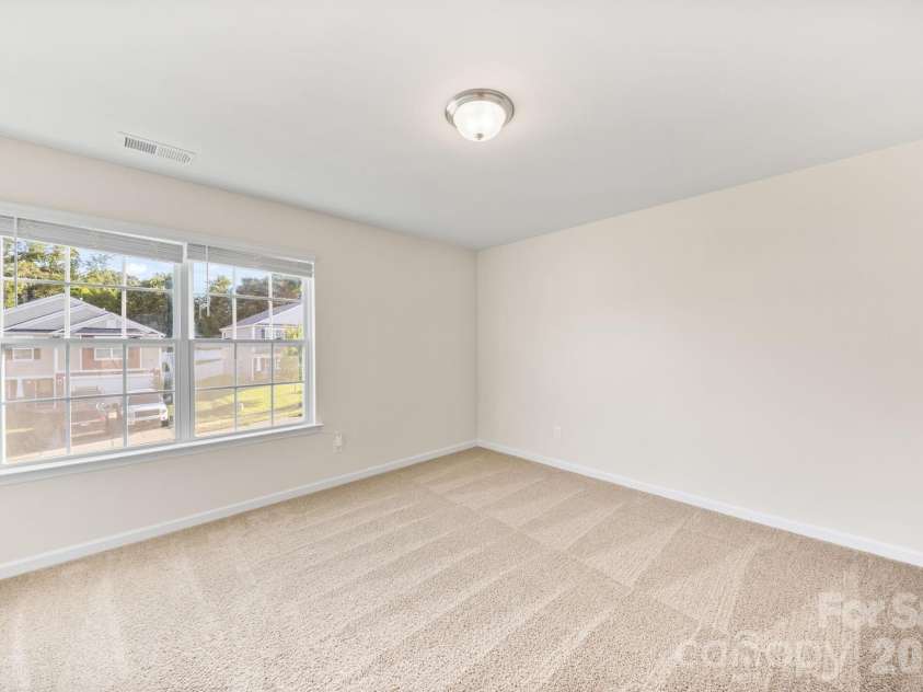 8523 Mansell Court, Charlotte, NC 28215.  MLS# CAR4376457, YatesRealty ID 50943. 