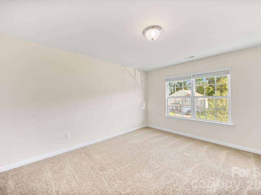 8523 Mansell Court, Charlotte, NC 28215.  MLS# CAR4376457, YatesRealty ID 50943. 