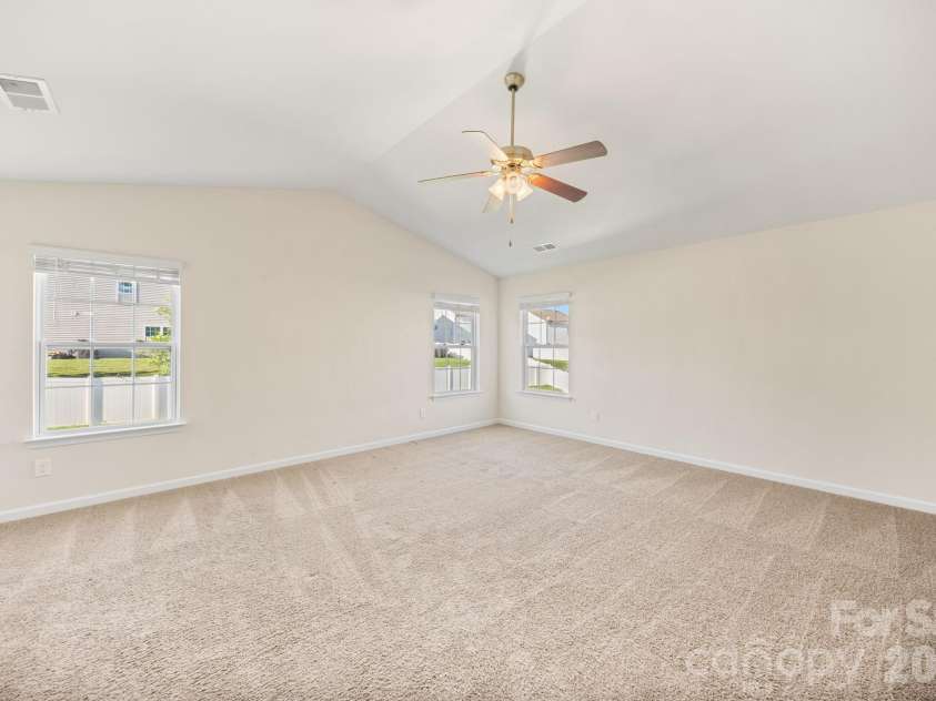 8523 Mansell Court, Charlotte, NC 28215.  MLS# CAR4376457, YatesRealty ID 50943. 