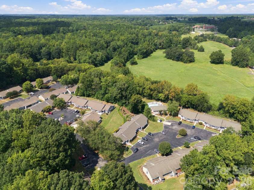 102 Wellington Hills Circle, Salisbury, NC 28147.  MLS# CAR4424548, YatesRealty ID 50945. 