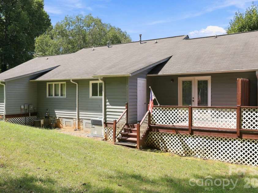 102 Wellington Hills Circle, Salisbury, NC 28147.  MLS# CAR4424548, YatesRealty ID 50945. 