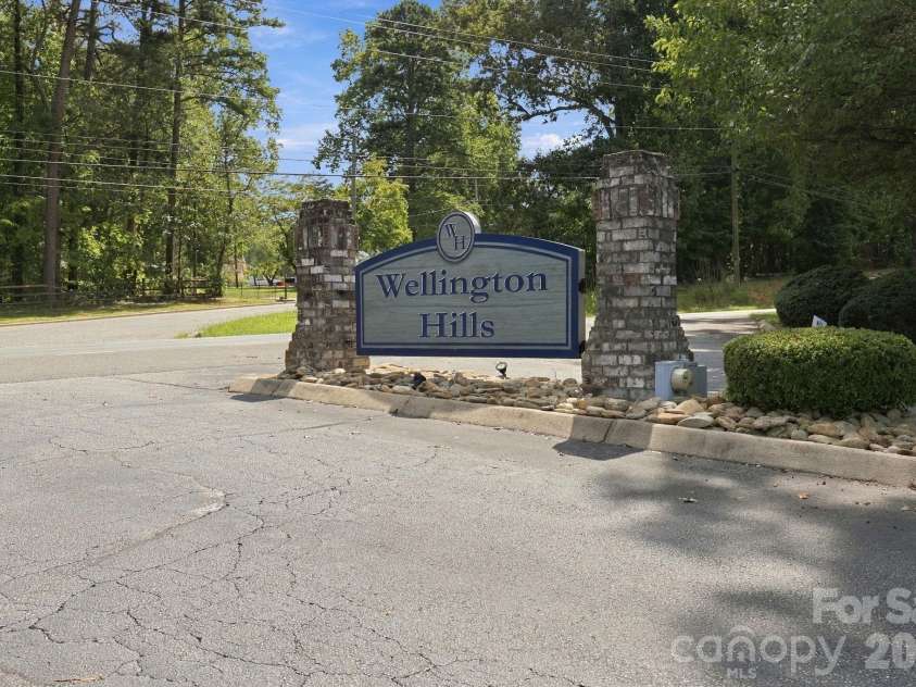 102 Wellington Hills Circle, Salisbury, NC 28147.  MLS# CAR4424548, YatesRealty ID 50945. 