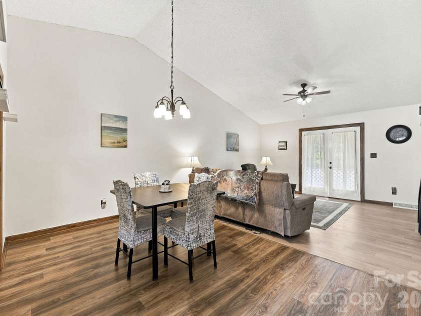 102 Wellington Hills Circle, Salisbury, NC 28147.  MLS# CAR4424548, YatesRealty ID 50945. 
