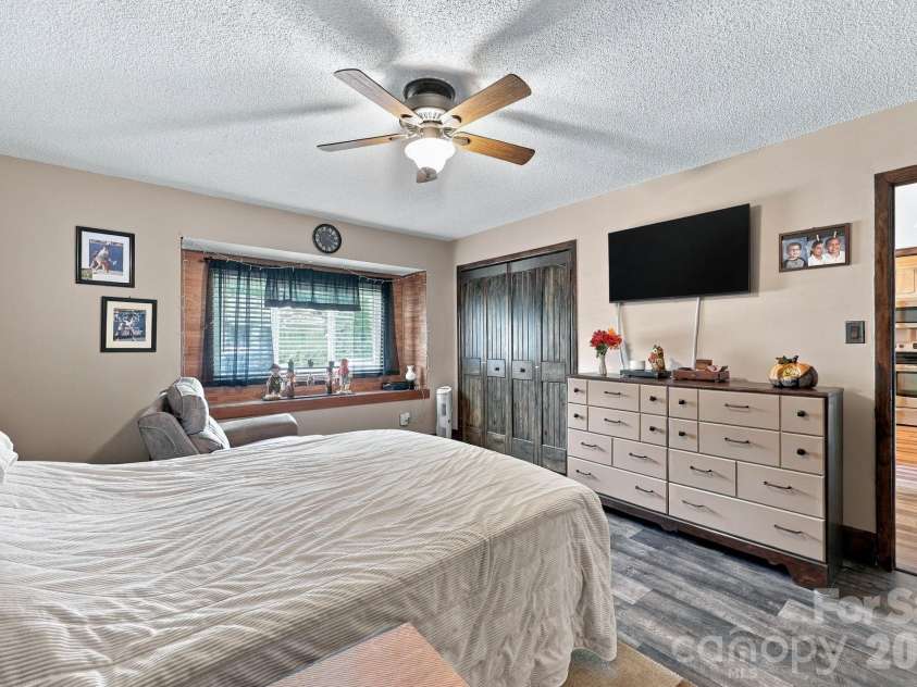 102 Wellington Hills Circle, Salisbury, NC 28147.  MLS# CAR4424548, YatesRealty ID 50945. 