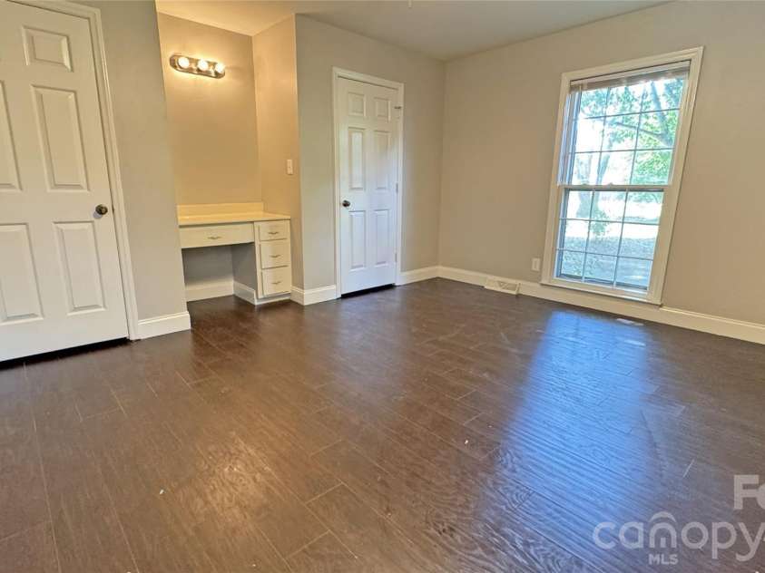 14011 Phillips Road, Matthews, NC 28105.  MLS# CAR4424874, YatesRealty ID 50948. 