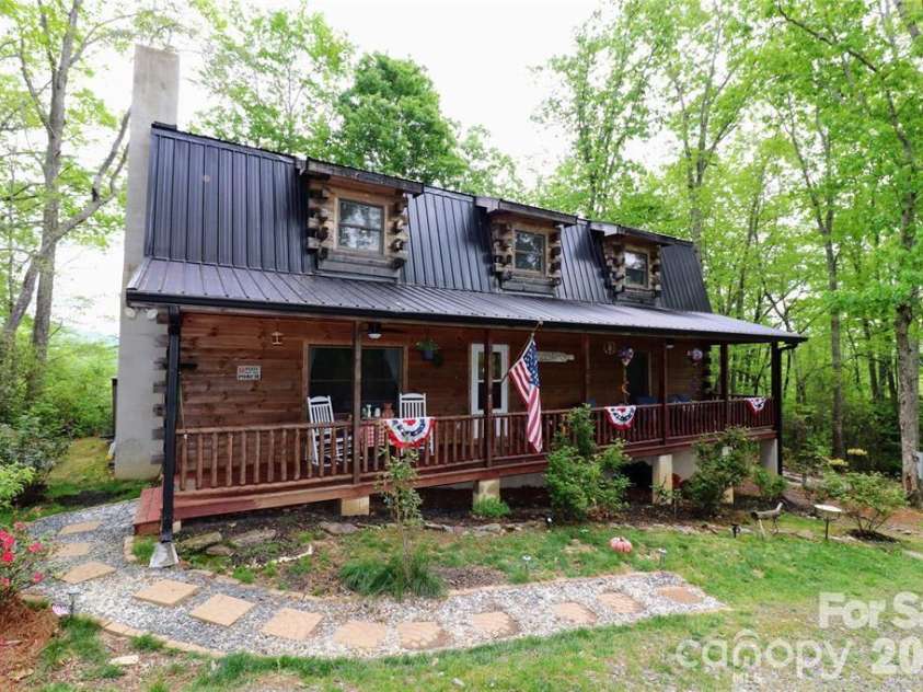 252 Idylwild Lane, Black Mountain, NC 28711.  MLS# CAR4422710, YatesRealty ID 50949. 