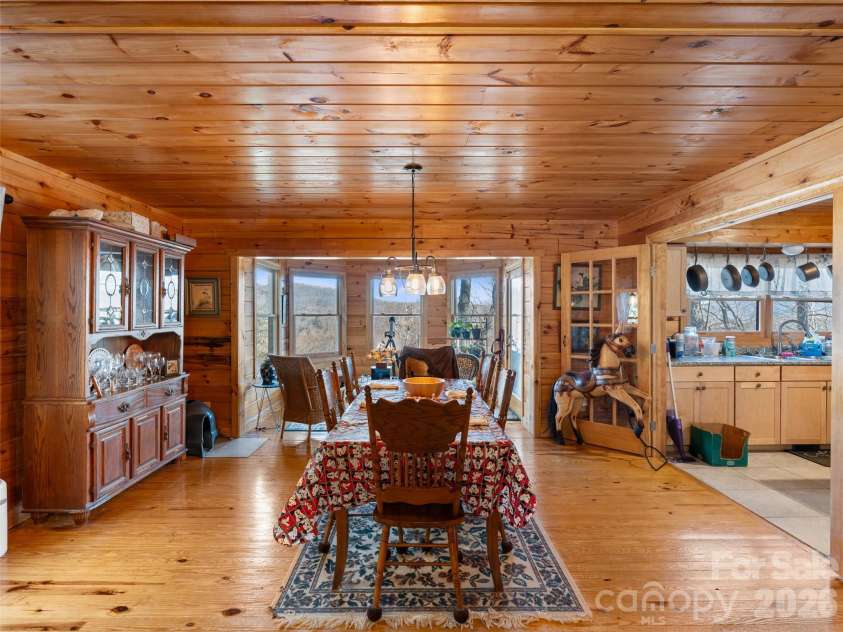 252 Idylwild Lane, Black Mountain, NC 28711.  MLS# CAR4422710, YatesRealty ID 50949. 