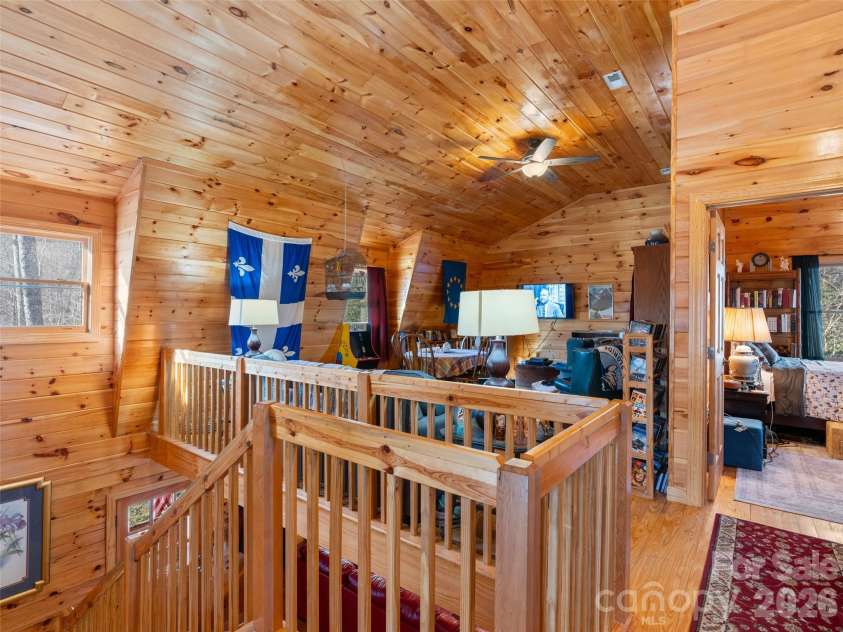 252 Idylwild Lane, Black Mountain, NC 28711.  MLS# CAR4422710, YatesRealty ID 50949. 