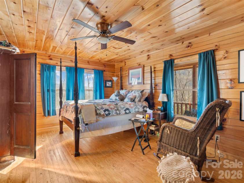 252 Idylwild Lane, Black Mountain, NC 28711.  MLS# CAR4422710, YatesRealty ID 50949. 