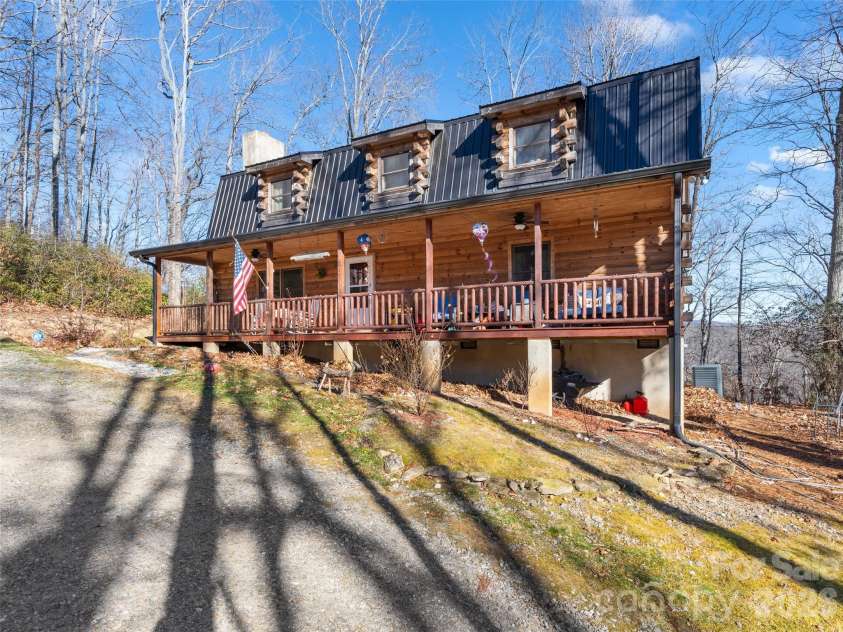 252 Idylwild Lane, Black Mountain, NC 28711.  MLS# CAR4422710, YatesRealty ID 50949. 