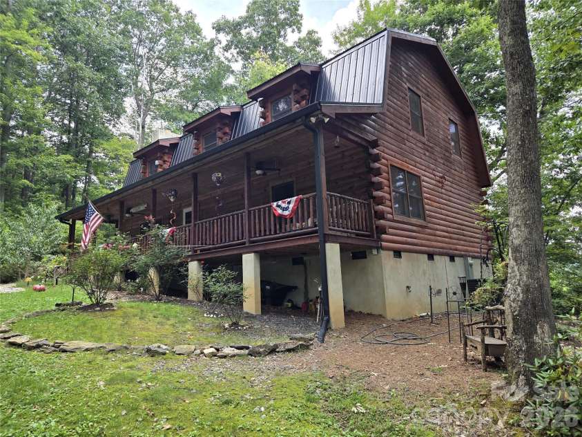 252 Idylwild Lane, Black Mountain, NC 28711.  MLS# CAR4422710, YatesRealty ID 50949. 