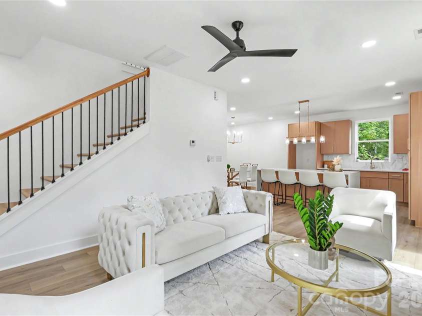 910 Montrose Drive, Shelby, NC 28150.  MLS# CAR4424954, YatesRealty ID 50950. 