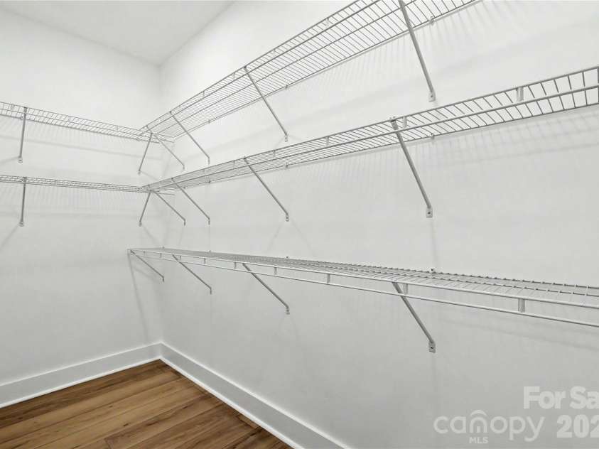 910 Montrose Drive, Shelby, NC 28150.  MLS# CAR4424954, YatesRealty ID 50950. 