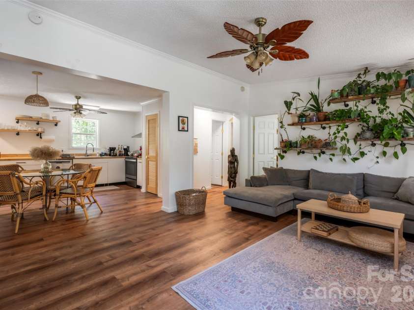 5 Sunwashed Way, Asheville, NC 28803.  MLS# CAR4422593, YatesRealty ID 50953. 