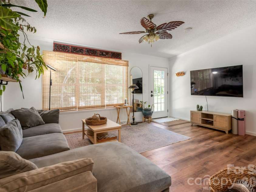 5 Sunwashed Way, Asheville, NC 28803.  MLS# CAR4422593, YatesRealty ID 50953. 