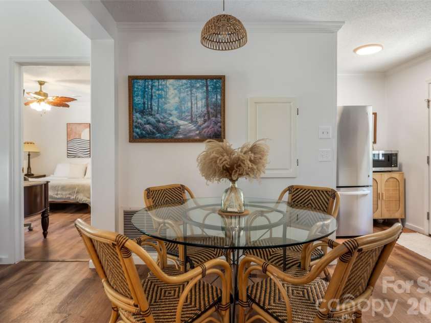 5 Sunwashed Way, Asheville, NC 28803.  MLS# CAR4422593, YatesRealty ID 50953. 