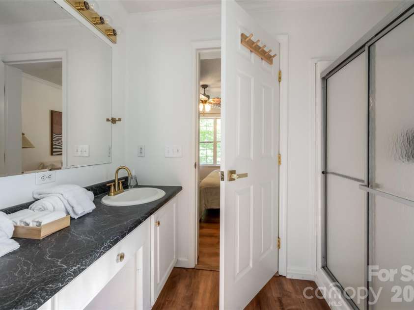 5 Sunwashed Way, Asheville, NC 28803.  MLS# CAR4422593, YatesRealty ID 50953. 