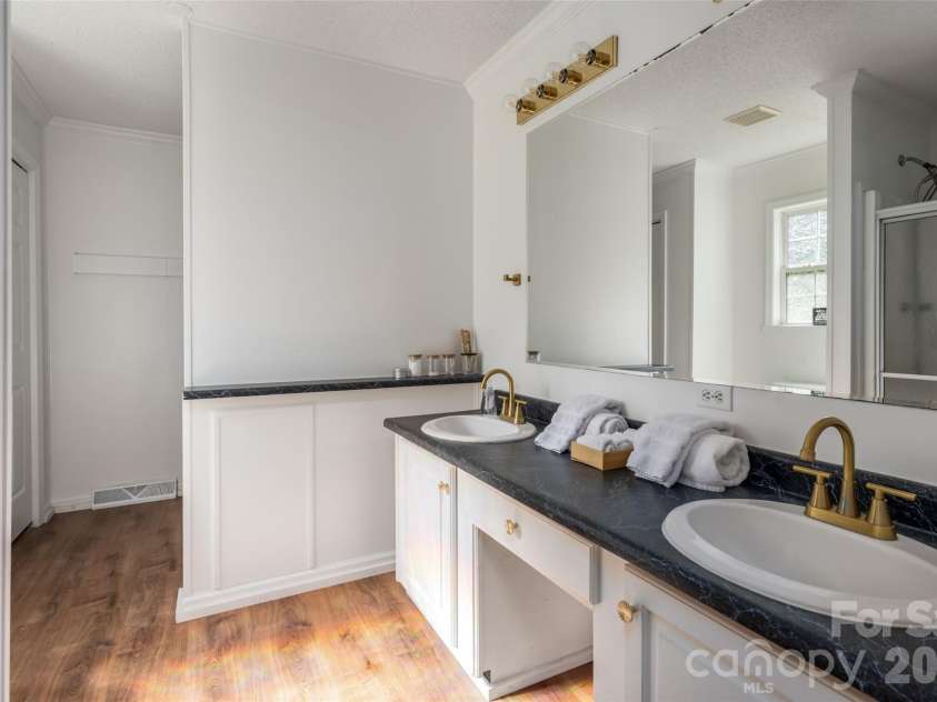 5 Sunwashed Way, Asheville, NC 28803.  MLS# CAR4422593, YatesRealty ID 50953. 
