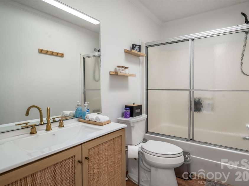 5 Sunwashed Way, Asheville, NC 28803.  MLS# CAR4422593, YatesRealty ID 50953. 