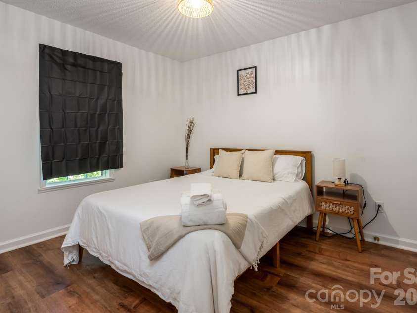 5 Sunwashed Way, Asheville, NC 28803.  MLS# CAR4422593, YatesRealty ID 50953. 