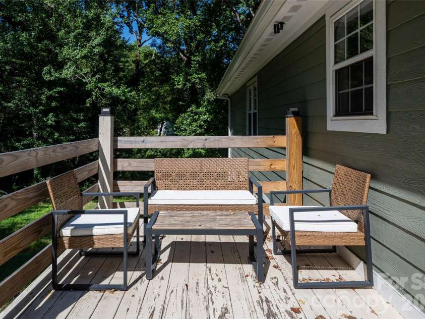 5 Sunwashed Way, Asheville, NC 28803.  MLS# CAR4422593, YatesRealty ID 50953. 