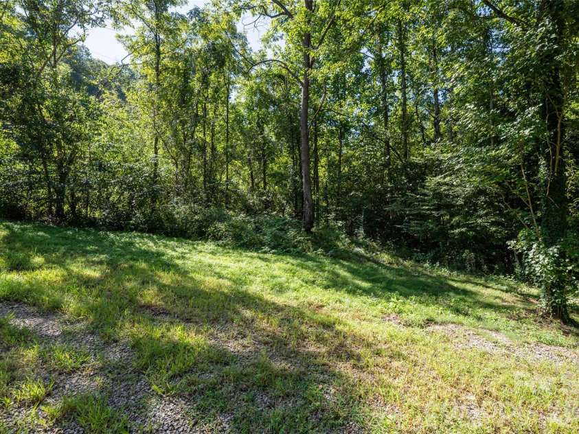 5 Sunwashed Way, Asheville, NC 28803.  MLS# CAR4422593, YatesRealty ID 50953. 