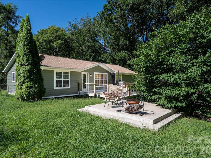 5 Sunwashed Way, Asheville, NC 28803.  MLS# CAR4422593, YatesRealty ID 50953. 