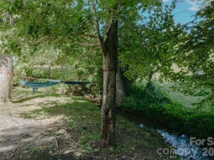 5 Sunwashed Way, Asheville, NC 28803.  MLS# CAR4422593, YatesRealty ID 50953. 