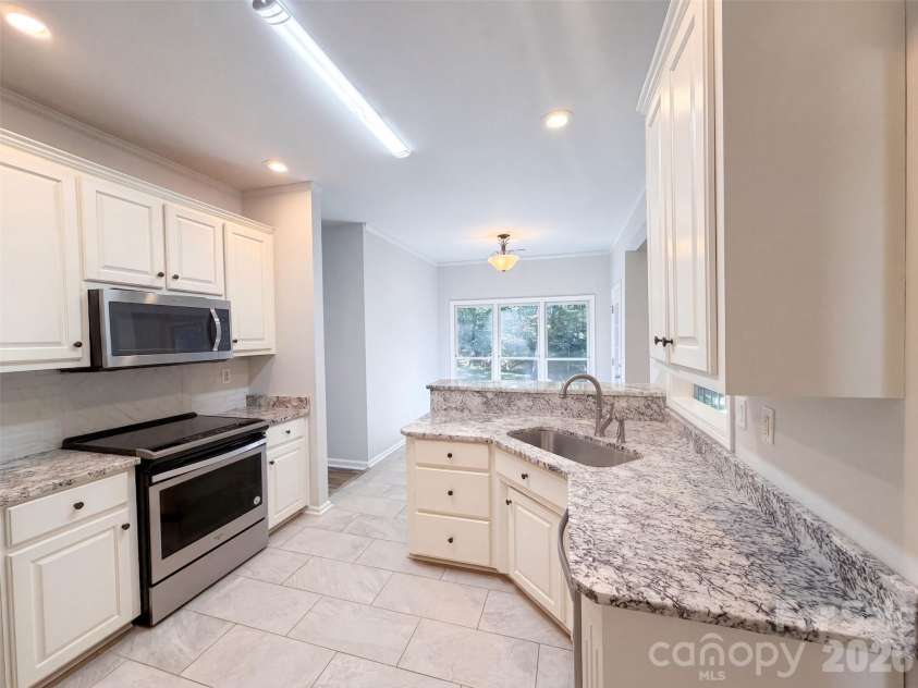 143 Laurel Ridge Court, Gastonia, NC 28056.  MLS# CAR4424996, YatesRealty ID 50956. 