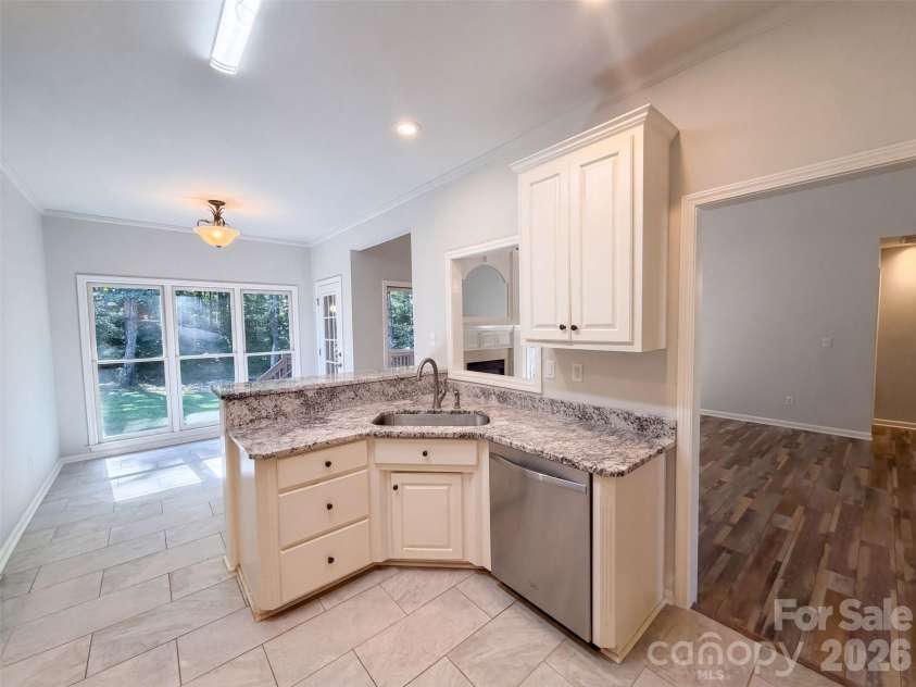 143 Laurel Ridge Court, Gastonia, NC 28056.  MLS# CAR4424996, YatesRealty ID 50956. 