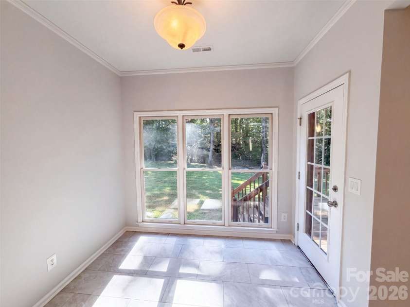143 Laurel Ridge Court, Gastonia, NC 28056.  MLS# CAR4424996, YatesRealty ID 50956. 