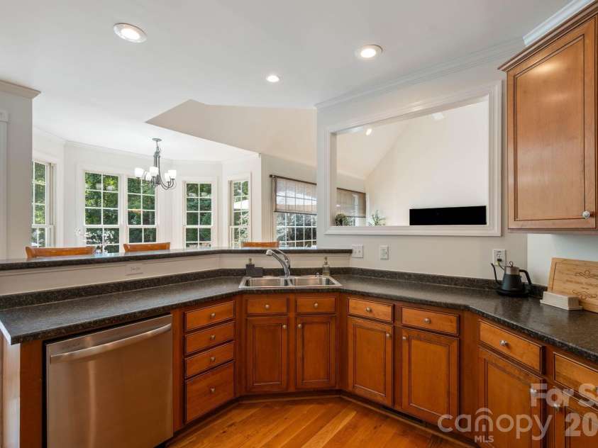 196 Colonel Hampton Court, Rutherfordton, NC 28139.  MLS# CAR4424928, YatesRealty ID 50958. 