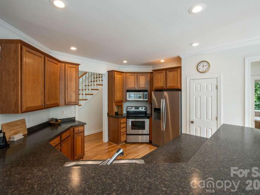 196 Colonel Hampton Court, Rutherfordton, NC 28139.  MLS# CAR4424928, YatesRealty ID 50958. 