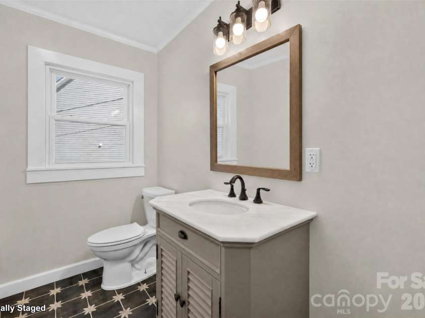 227 Nesbit Drive, Salisbury, NC 28147.  MLS# CAR4424575, YatesRealty ID 50959. Main Bathroom
