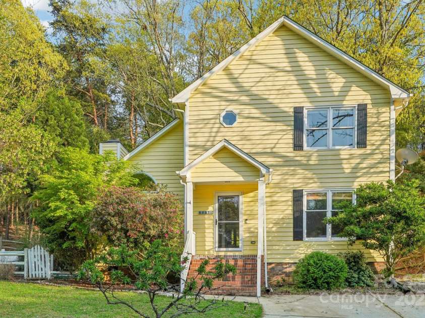 6005 Lanai Lane, Tega Cay, SC 29708.  MLS# CAR4243330, YatesRealty ID 5096. 