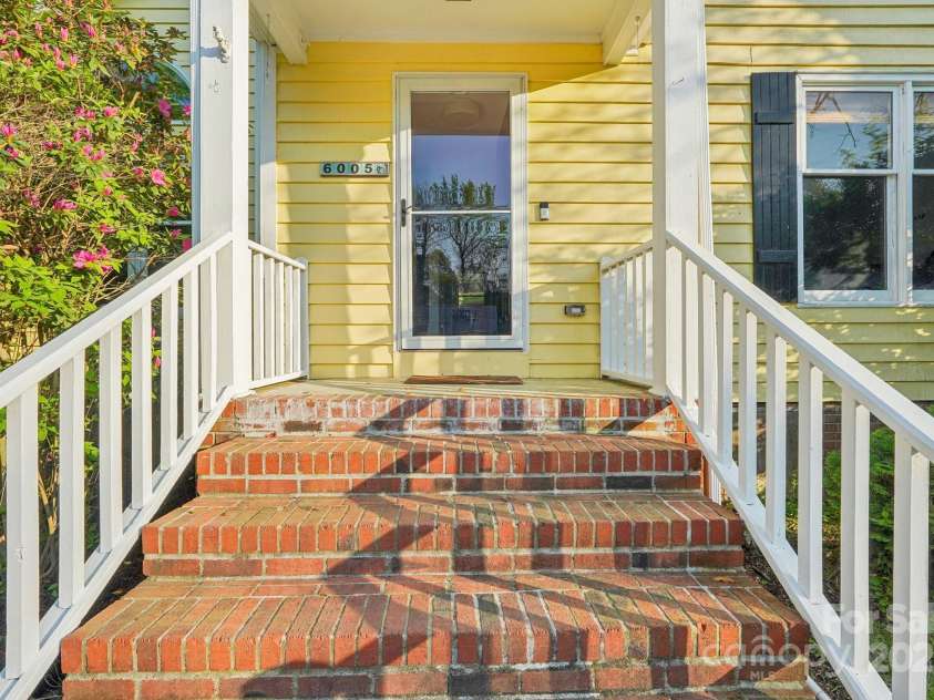 6005 Lanai Lane, Tega Cay, SC 29708.  MLS# CAR4243330, YatesRealty ID 5096. 