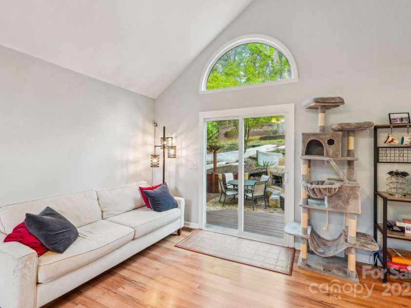 6005 Lanai Lane, Tega Cay, SC 29708.  MLS# CAR4243330, YatesRealty ID 5096. 